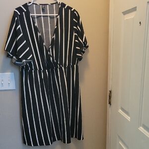 SHEIN Monochrome Striped V-Neck Dress